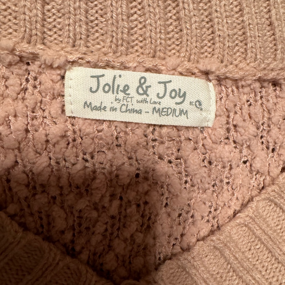 Pink sweater - Picture 2 of 2